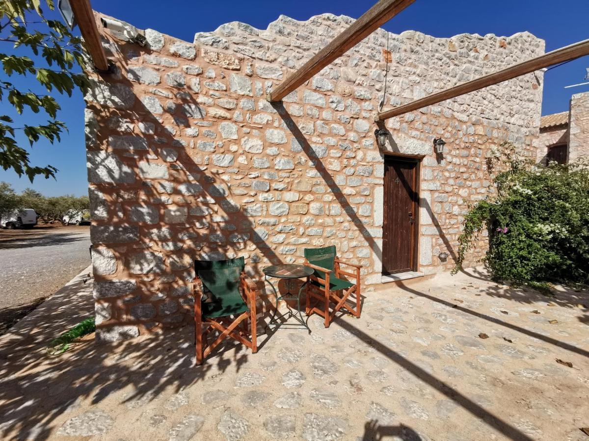 Guesthouse Toxotis Pírgos Dhiroú Eksteriør bilde