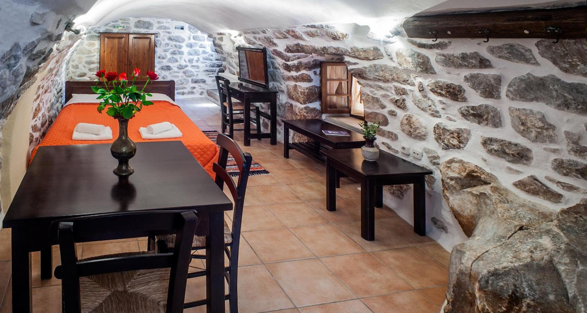 Guesthouse Toxotis Pírgos Dhiroú Eksteriør bilde